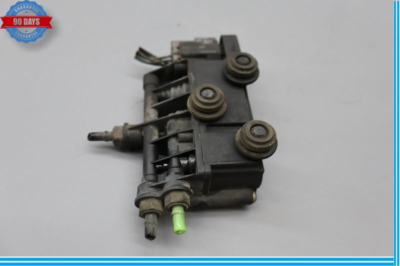 Load image into Gallery viewer, 06-13 Land Rover Range Rover Sport Air Suspension Valve Block EAS Oem