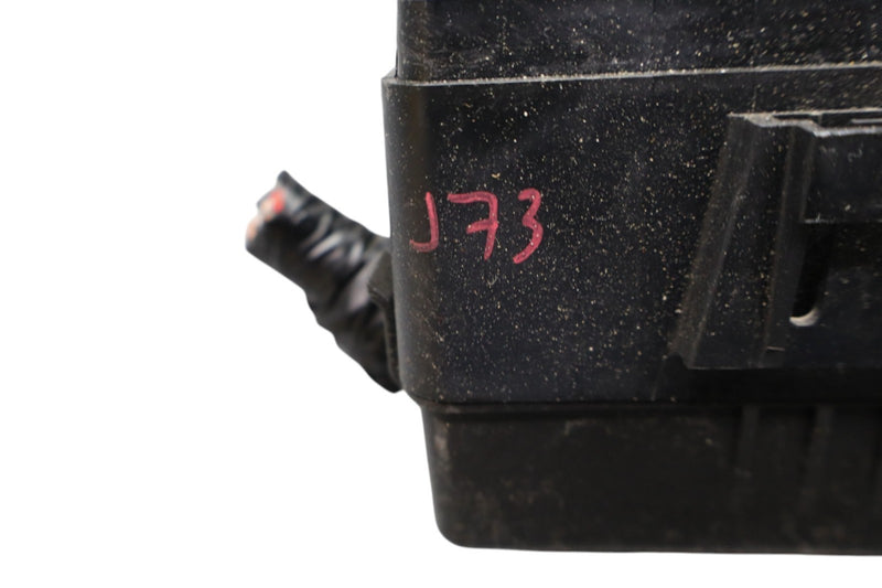 Load image into Gallery viewer, 14-17 Maserati Ghibli Engine Power Junction Distribution Fuse Relay Box Oem