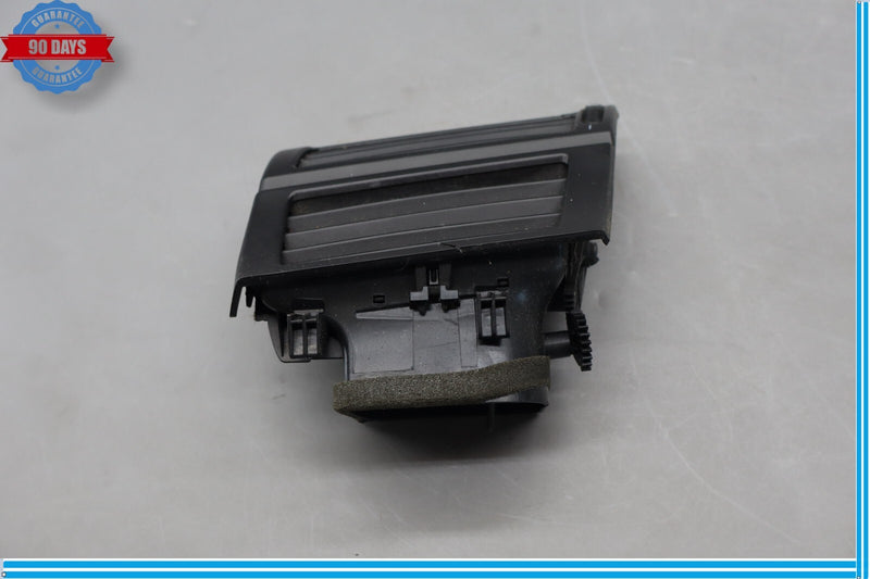 Load image into Gallery viewer, 07-13 BMW E70 X5 Right Passenger Dash AC Heater Air Vent Grille 7161804 Oem