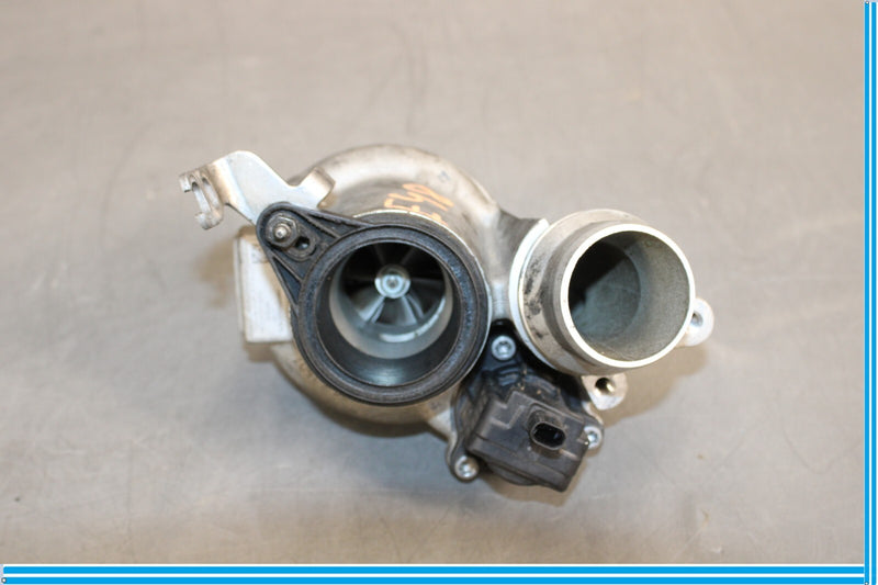 Load image into Gallery viewer, 12-18 BMW 320i 328i M6 Turbocharger Intake Charge 7634486 Oem