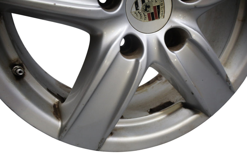 Load image into Gallery viewer, 11-18 Porsche Cayenne 958 18" 5 Spoke Alloy Wheel Rim 8Jx18 ET53 7P5601025D Oem