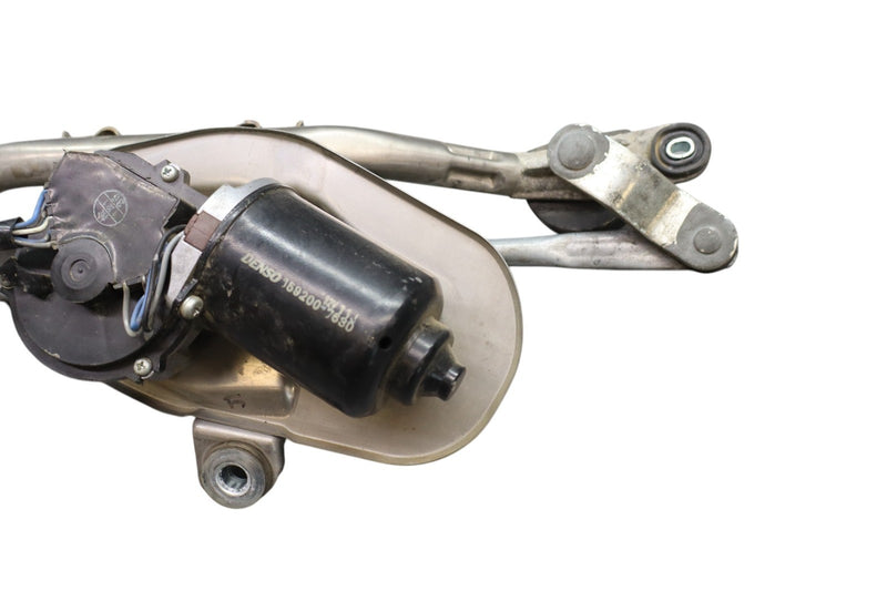 Load image into Gallery viewer, 03-19 Maserati Quattroporte Front Windshield Wiper Linkage Arm Oem