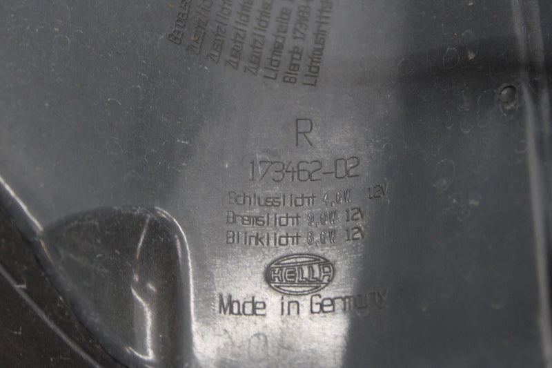 Load image into Gallery viewer, 11-13 BMW 528i 535i 550i xDrive Rear Right Passenger Side Tail Light Lamp Oem