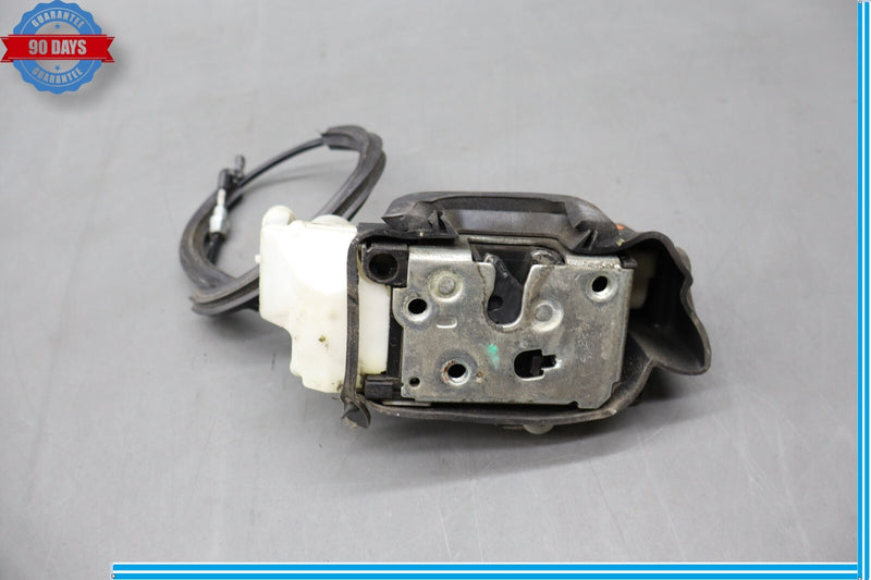 Load image into Gallery viewer, 03-13 Maserati Quattroporte Front Right Side Door Lock Latch Actuator Oem