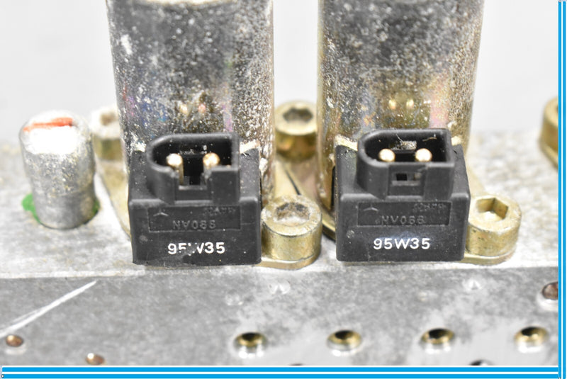 Load image into Gallery viewer, 90-02 Mercedes R129 SL320 Left Driver Side Convertible Top Hydraulic Valve Oem
