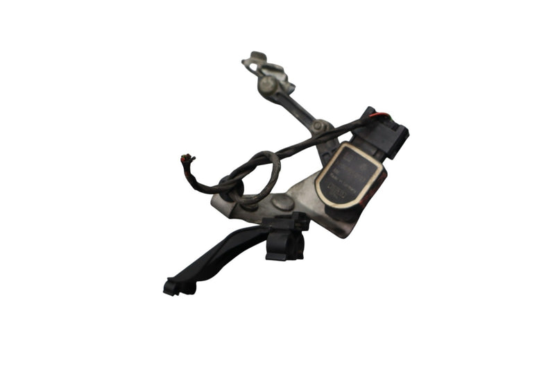 Load image into Gallery viewer, 12-20 Mercedes R172 SLK 350 Rear Suspension Level Hight Sensor A0009050103 Oem