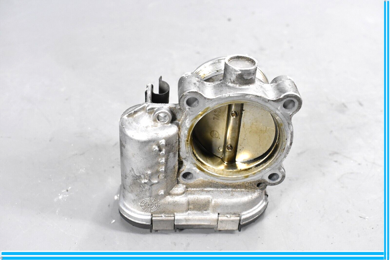 Load image into Gallery viewer, 12-15 Jaguar XF Engine Motor Throttle Body Valve Module Oem