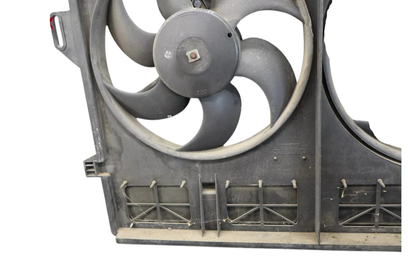 Load image into Gallery viewer, 97-02 Jaguar XK8 X100 4.0L Engine Motor Cooling Radiator Fan Assembly 8240168