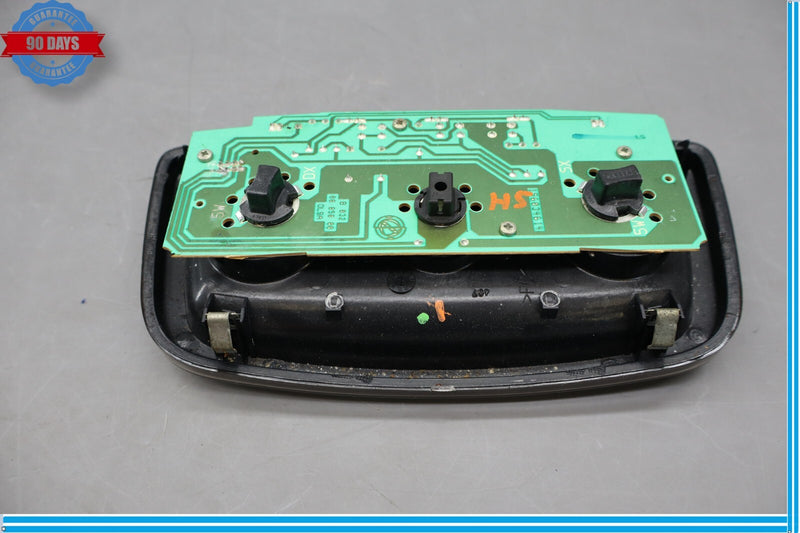 Load image into Gallery viewer, 03-19 Maserati Quattroporte M139 Interior Overhead Dome Light Lamp 990096 Oem