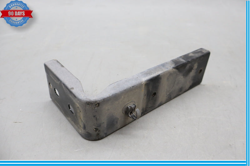 Load image into Gallery viewer, 11-13 Infiniti QX56 Front Left or Right Lower Bumper Cover Retainer Oem