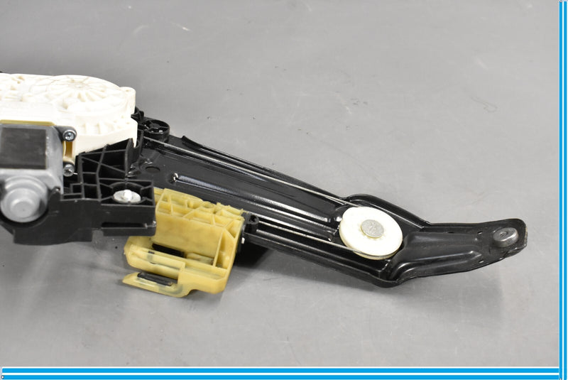 Load image into Gallery viewer, 11-16 BMW 528i 535i 550i Rear Right Passenger Side Window Regulator Motor Oem