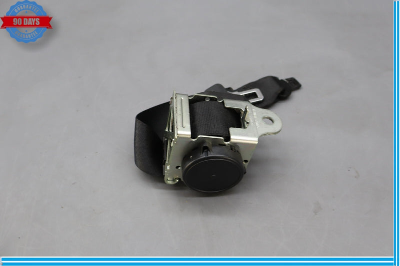 Load image into Gallery viewer, 14-17 Maserati Ghibli Rear Center Seat Belt Seatbelt Retractor Oem