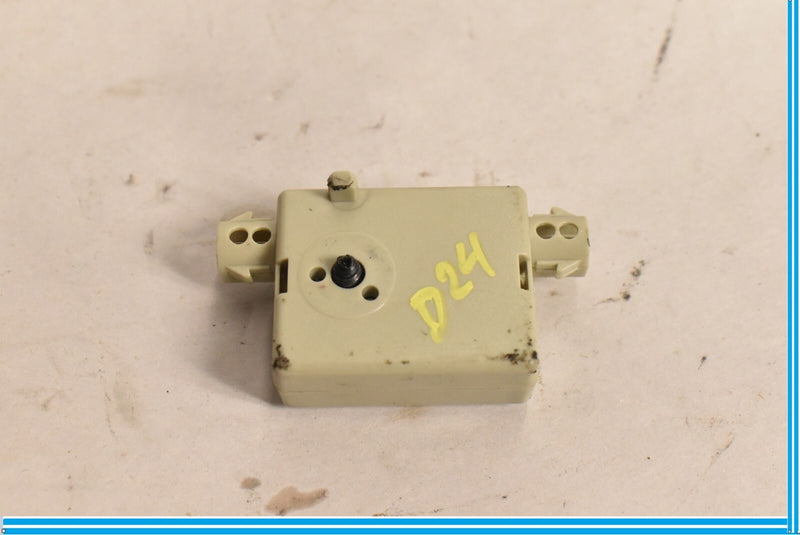 Load image into Gallery viewer, 09-15 BMW 740i 750i F01 F02 Antenna Amplifier AMP Module Unit 911826206 Oem