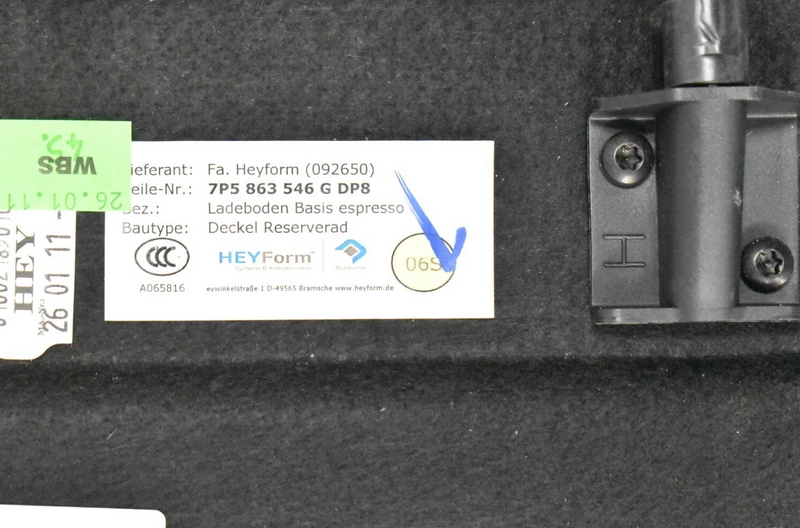 Load image into Gallery viewer, 11-14 Porsche Cayenne Rear Trunk Boot Floor Mat Carpet Cargo Cover 7P5863546 Oem