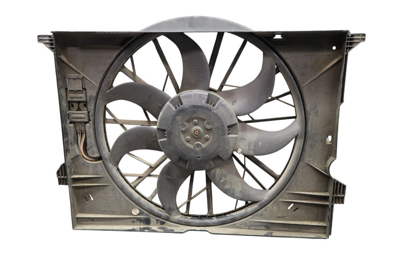 Load image into Gallery viewer, 03-11 Mercedes CLS550 E350 Engine Motor Cooling Radiator Fan Motor Assembly Oem
