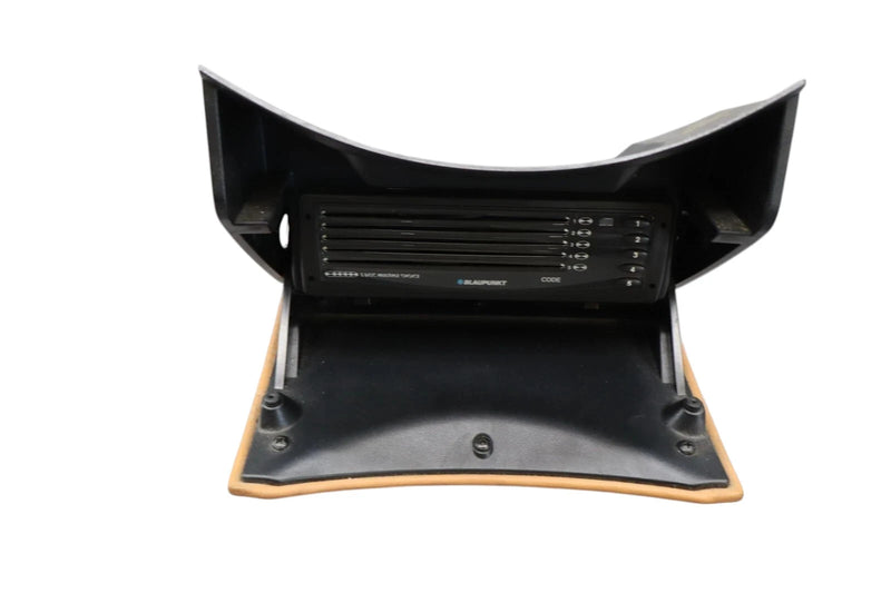 Load image into Gallery viewer, 03-08 Maserati Quattroporte M139 Audio Player 5 Disc CD DVD Changer W / Trim Oem