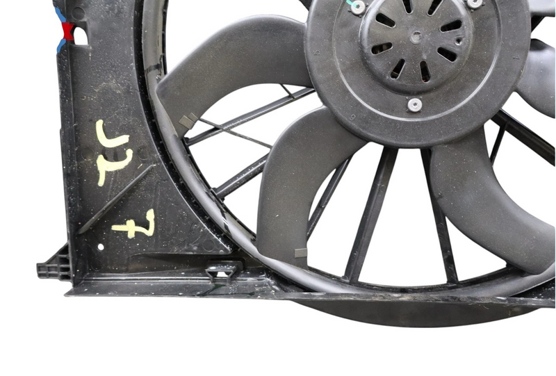 Load image into Gallery viewer, 03-11 Mercedes CLS550 E350 Engine Motor Cooling Radiator Fan Motor W/Shroud Oem