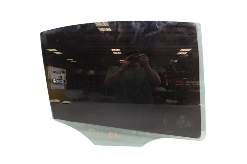 Load image into Gallery viewer, 17-23 Alfa Romeo Giulia Rear Right Passenger Side Door Window Auto Glass Oem