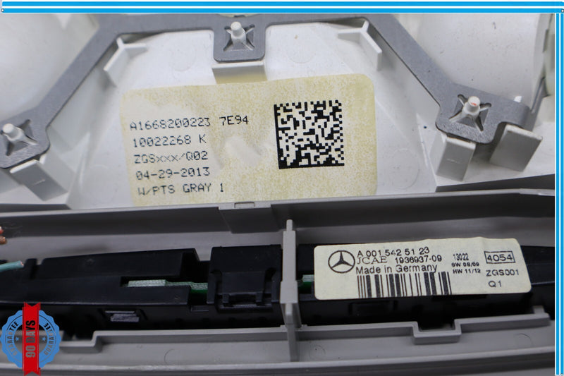 Load image into Gallery viewer, 13-19 Mercedes X166 GL450 GL550 Rear Overhead Dome Light Lamp Parking Sensor Oem