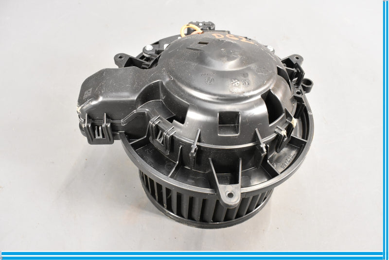 Load image into Gallery viewer, 12-18 BMW 320i 328i 428i F30 Ac A/c Air Conditioning Heater Blower Motor Oem