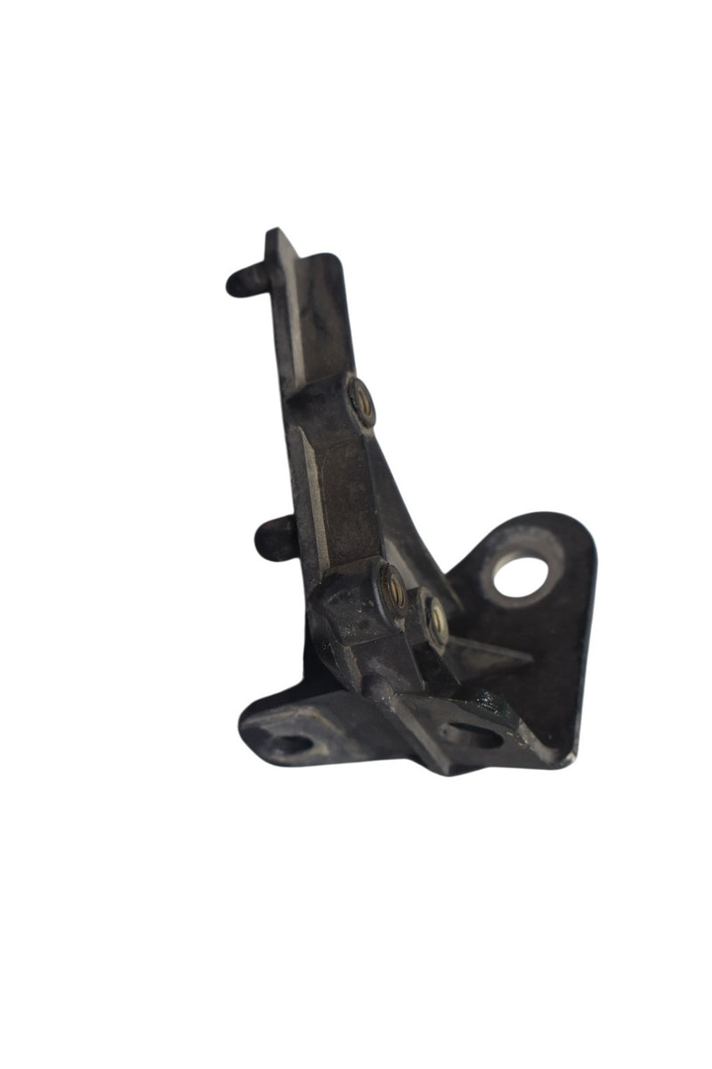 Load image into Gallery viewer, 16-23 Jaguar X260 XF Right Passenger Side Fender Mount Support Bracket Oem