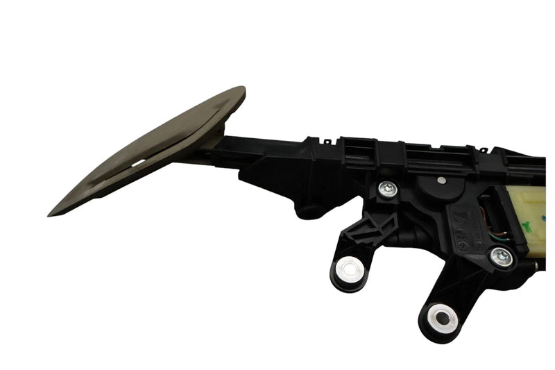 Load image into Gallery viewer, 10-17 Audi A5 A5 Quattro S5 Front Right Passenger Seat Belt Tensioner Motor OEM