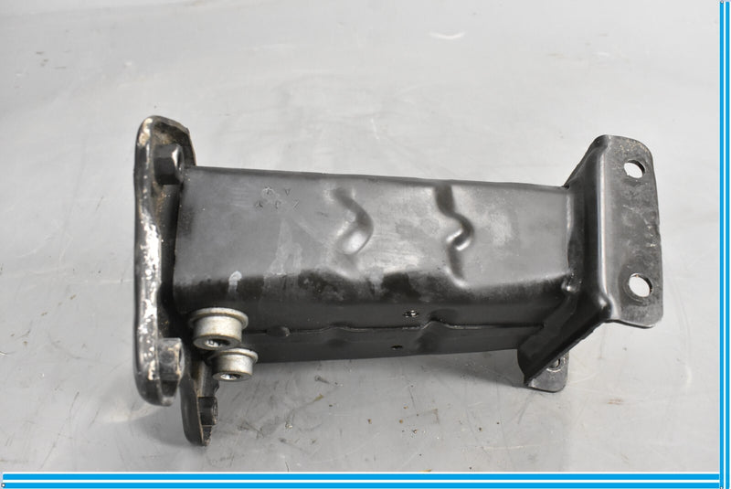 Load image into Gallery viewer, 07-13 Mercedes S550 S600 Front Left Driver Side Bumper Reinforcement Bracket Oem