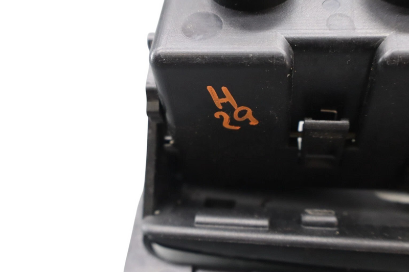 Load image into Gallery viewer, 03-12 Bentley Continental GT Front or Rear Center Console Ashtray 3W8863075A Oem