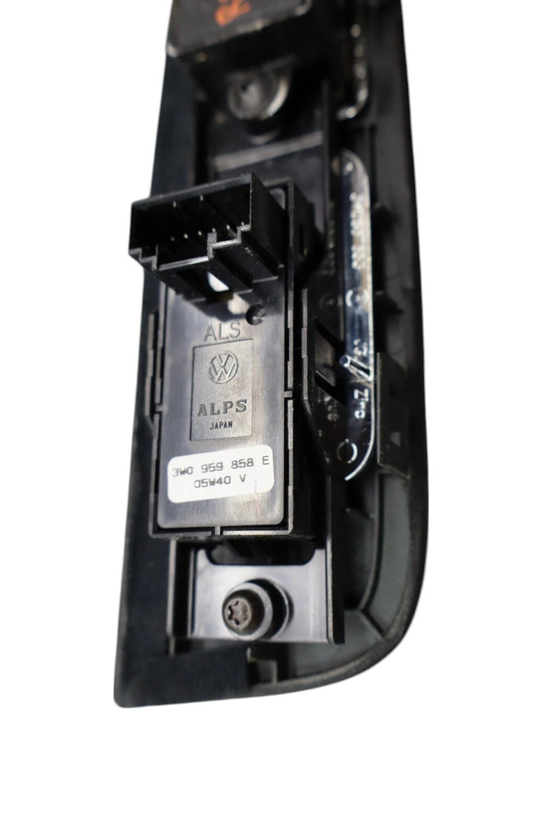 Load image into Gallery viewer, 06-12 Bentley Continental Flying Spur Rear Right Window Switch W/ Trim Black OEM