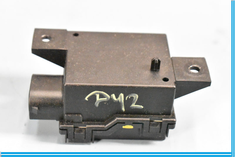 Load image into Gallery viewer, 03-14 Mercedes SL500 SL600 Rear Left Driver Seat Belt Sensor A2158600505 Oem