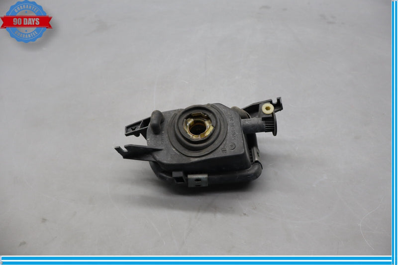 Load image into Gallery viewer, 03-12 Mercedes R230 SL500 Front Left Driver Side Fog Light Foglight Lamp Oem