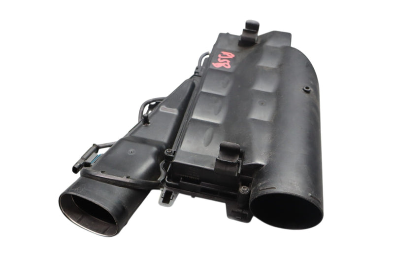Load image into Gallery viewer, 11-19 Mercedes W218 CLS63 AMG Right Passenger Side Air Intake Cleaner Box Oem