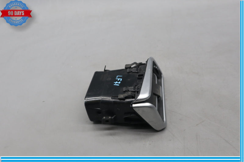 Load image into Gallery viewer, 14-17 Maserati Ghibli Front Left Driver Side Dash AC A/C Air Vent Grille Oem