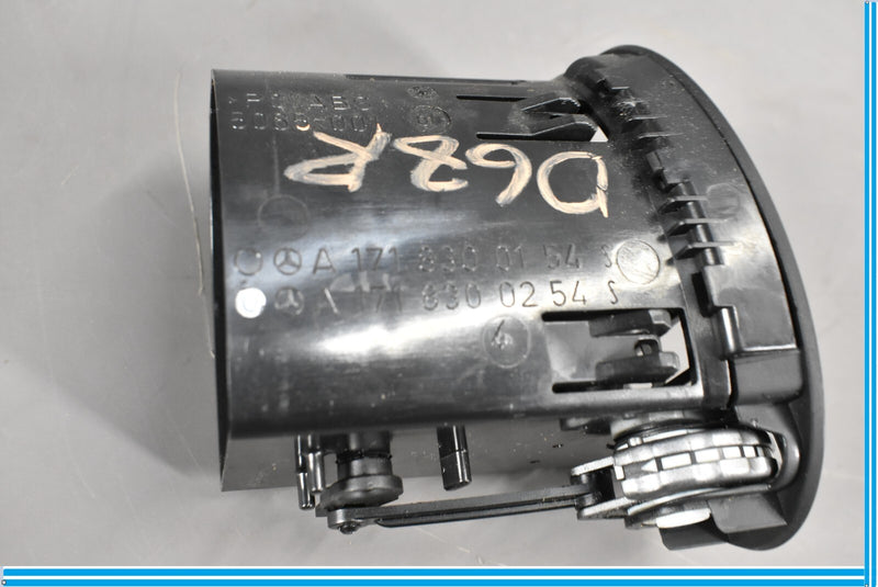 Load image into Gallery viewer, 05-11 Mercedes SLK280 SLK350 R171 Right Passenger Side Air AC Vent Dash Oem