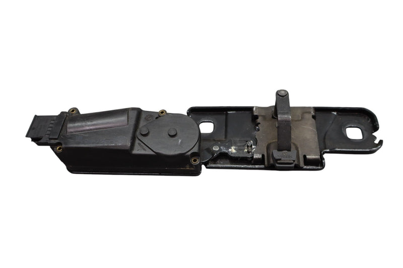 Load image into Gallery viewer, 11-18 Audi A7 A8 Quattro Rear Trunk Lid Latch Lock Actuator Striker Plate Oem
