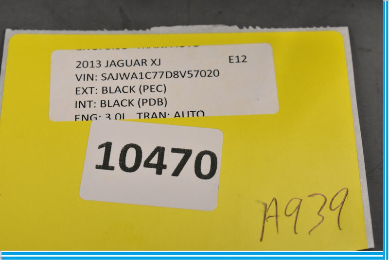 Load image into Gallery viewer, 10-15 Jaguar XJ XJL X351 Front Right Passenger Interior Door Handle Oem