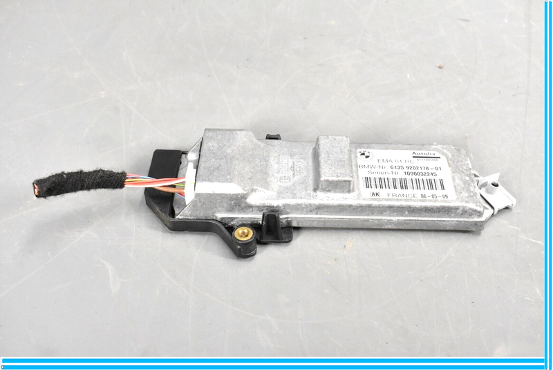Load image into Gallery viewer, 09-15 BMW 750I 750LI F01 F02 Front Right Side Seatbelt Retractor Module Oem
