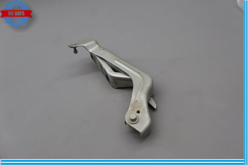 Load image into Gallery viewer, 14-17 Maserati Ghibli M157 Front Right Passegner Side Boonet Hood Hinge Oem