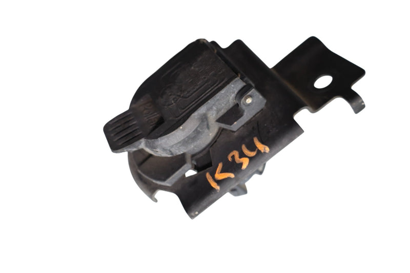 Load image into Gallery viewer, 11-25 Infiniti QX56 QX80 Tow Towing Trailer Hitch Bar Connector Plug Oem