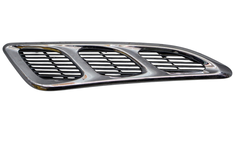 Load image into Gallery viewer, 11-17 Infiniti QX56 QX80 Front Right Passenger Side Fender Vent Grille Oem