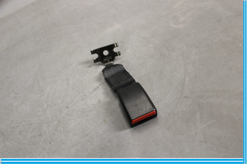 Load image into Gallery viewer, 14-17 Maserati Ghibli Rear Center Seat Belt Buckle 622463300B Oem