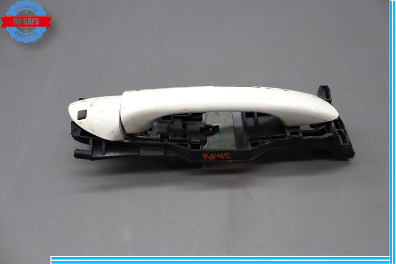 Load image into Gallery viewer, 03-09 Mercedes CLK500 CLK350 W209 Front Right Passenger Exterior Door Handle Oem