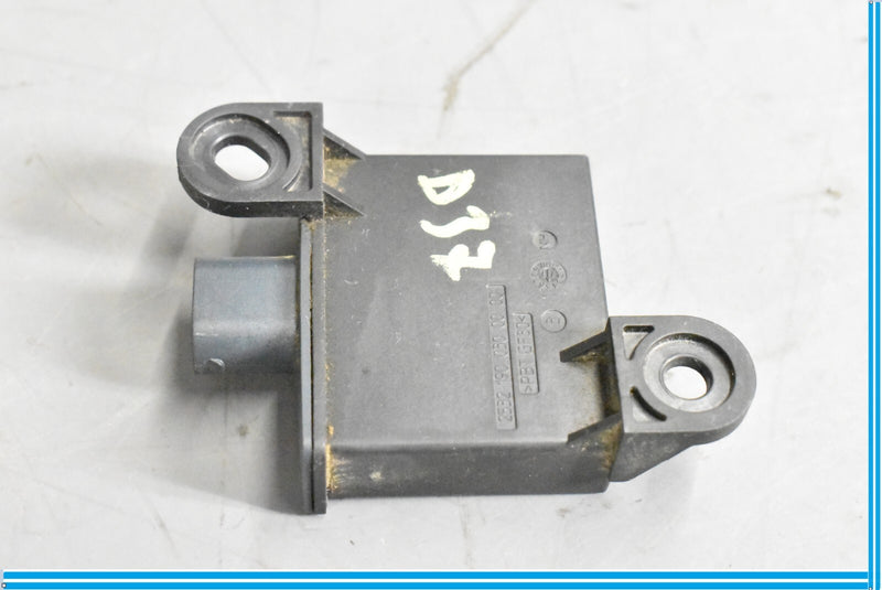 Load image into Gallery viewer, 11-18 Porsche Cayenne Tire Pressure Monitor Sensor Module Tpms 7PP907283 Oem
