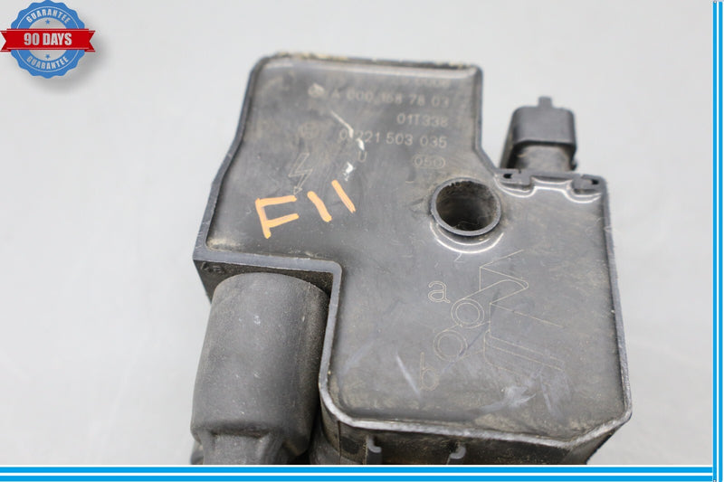 Load image into Gallery viewer, 03-06 Mercedes R230 SL500 Engine Ignition Coil Pack A0001587803 Oem