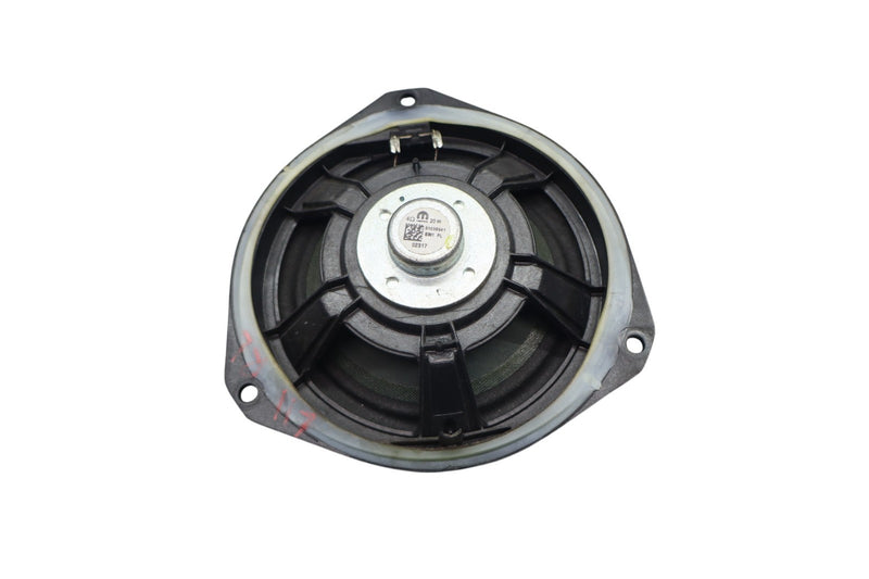 Load image into Gallery viewer, 17-23 Alfa Romeo Giulia Front Left Or Right Side Door Panel Audio Speaker Oem