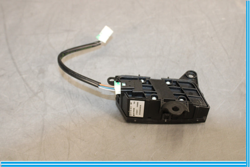 Load image into Gallery viewer, 07-14 Mercedes W221 S550 CL550 Front Left Driver Door Lock Switch 2218213051 Oem