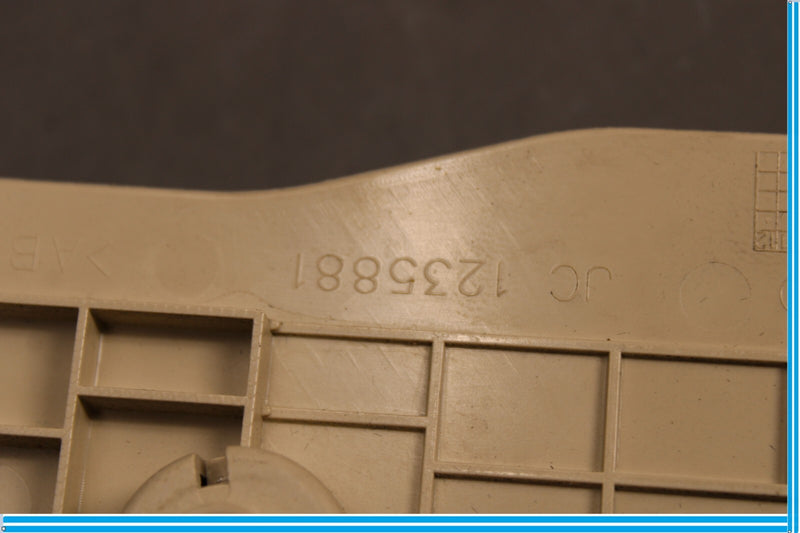 Load image into Gallery viewer, 03-12 Mercedes R230 SL550 SL55 AMG Rear Right Seat Outside Recline Cover Oem