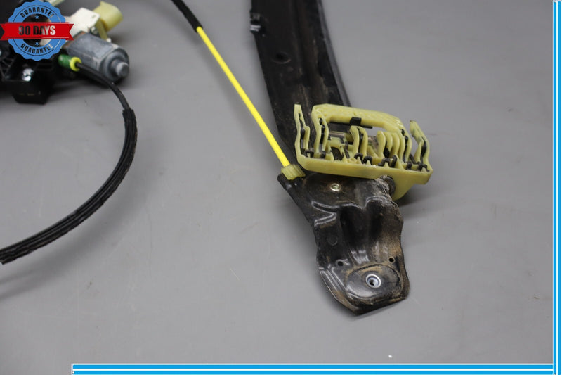 Load image into Gallery viewer, 09-15 BMW 740i 750Li xDrive Front Right Side Door Window Motor Regulator Oem