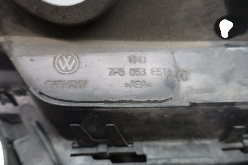 Load image into Gallery viewer, 11-14 Volkswagen Touareg Front Bumper Upper Radiator Grill 7P6853651 Oem