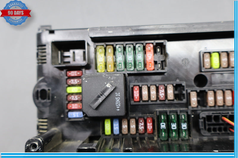 Load image into Gallery viewer, 10-16 BMW 535i GT xDrive Front Power Distribution Fuse Relay Control Box Oem